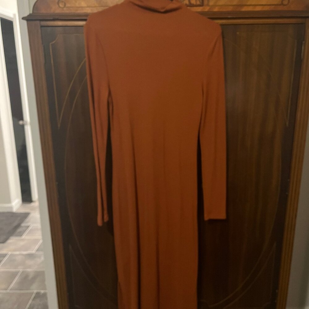 Ribbed long sleeved dress